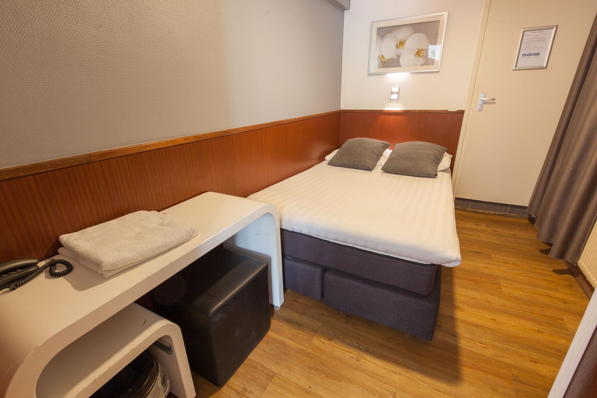 Travel Hotel Амстердам Екстериор снимка